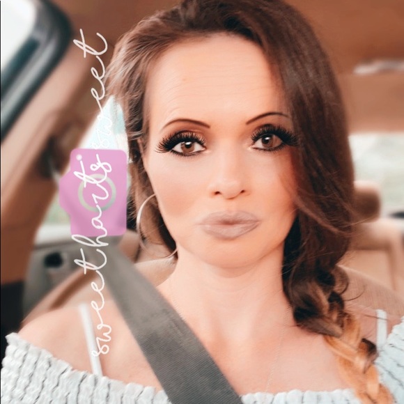 Meet your Posher, Momtrepreneur - Picture 5 of 9